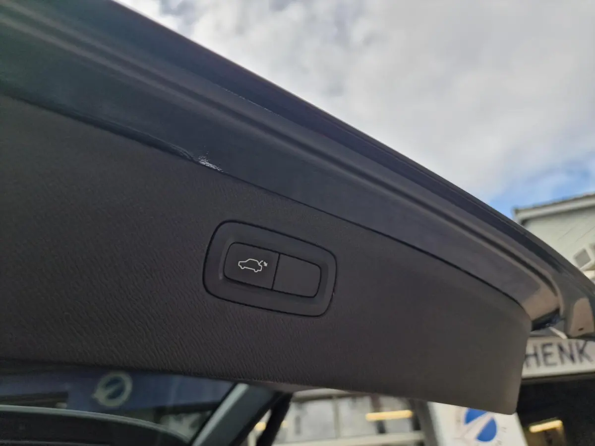 2.0 B5 AWD Inscription 7P|Trekhaak|Pano|Clima|Adaptief|Leer|