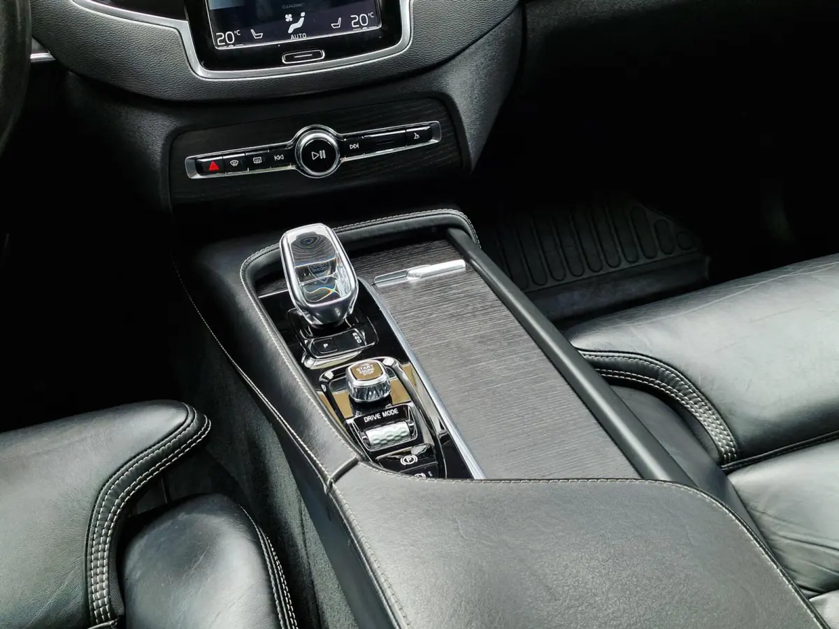 2.0 B5 AWD Inscription 7P|Trekhaak|Pano|Clima|Adaptief|Leer|