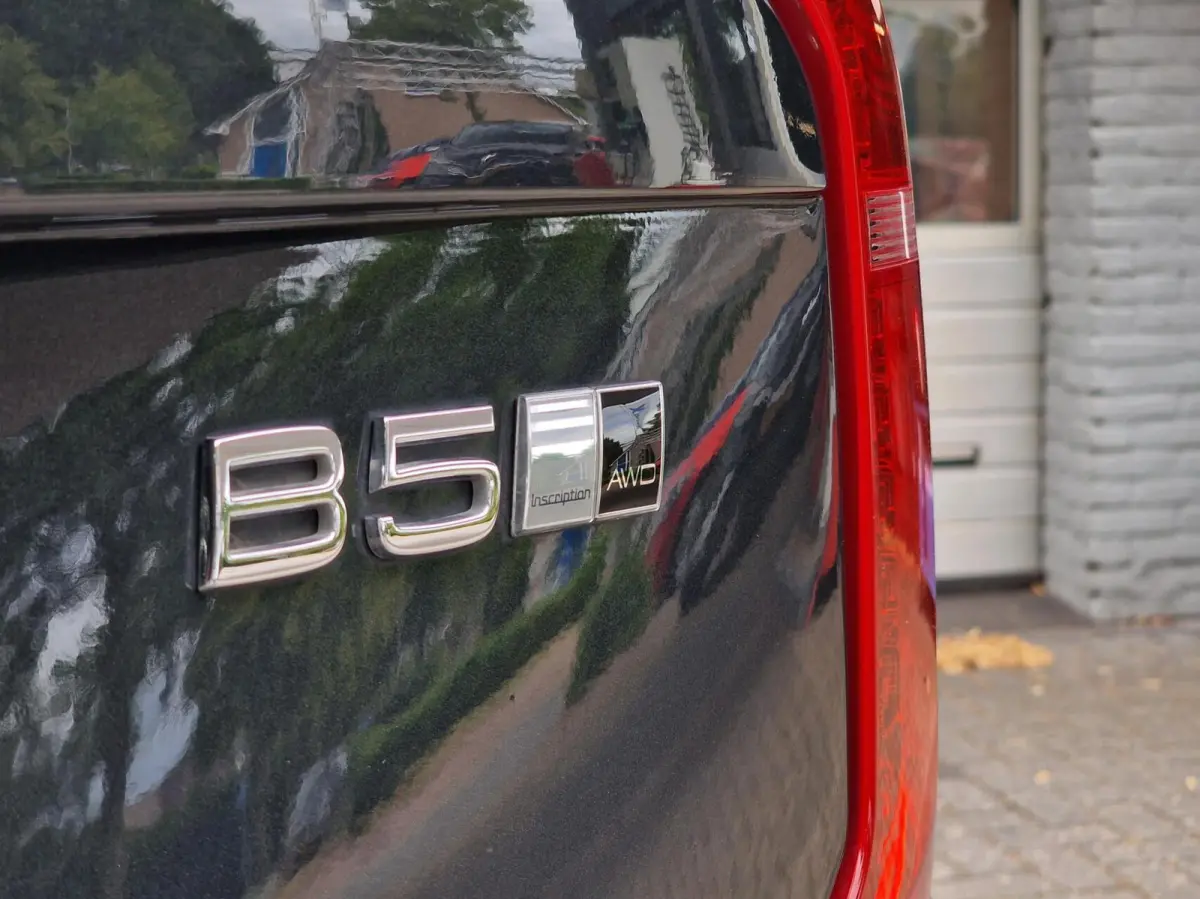 2.0 B5 AWD Inscription 7P|Trekhaak|Pano|Clima|Adaptief|Leer|