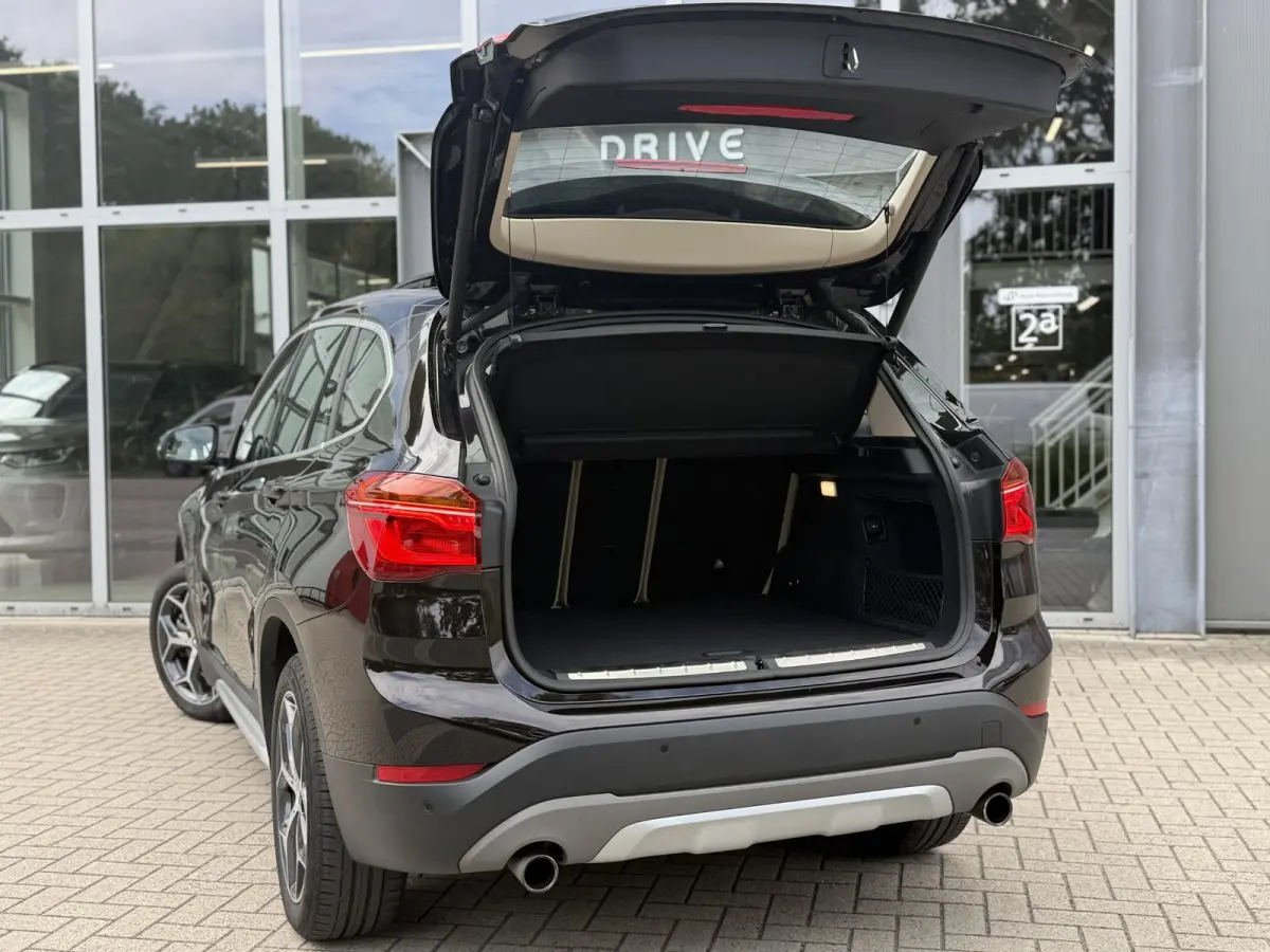 sDrive20i 192PK Centennial Executive |Pano|Leer|Nav|Cruise|Dealer onderhouden