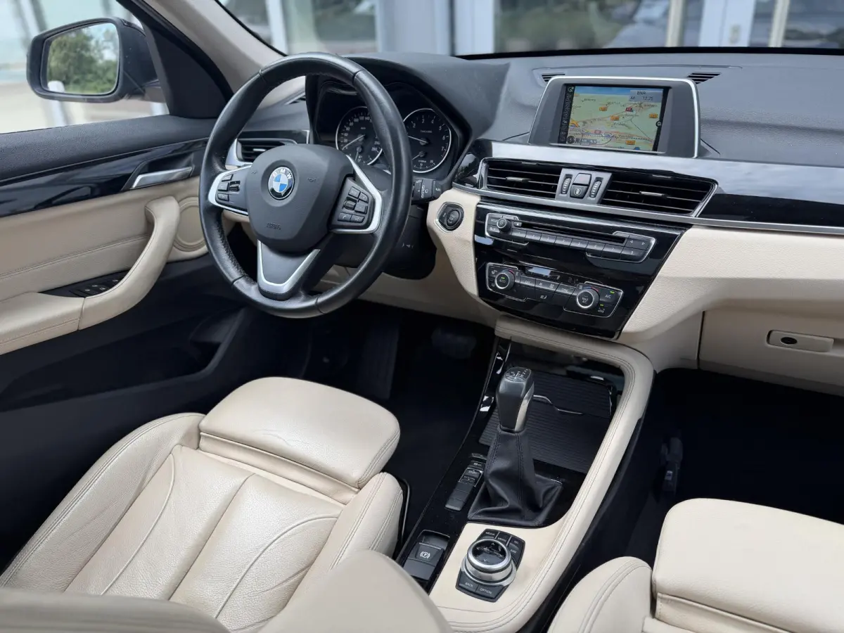 sDrive20i 192PK Centennial Executive |Pano|Leer|Nav|Cruise|Dealer onderhouden