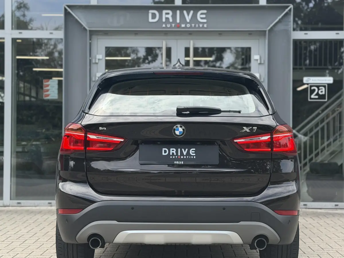 sDrive20i 192PK Centennial Executive |Pano|Leer|Nav|Cruise|Dealer onderhouden
