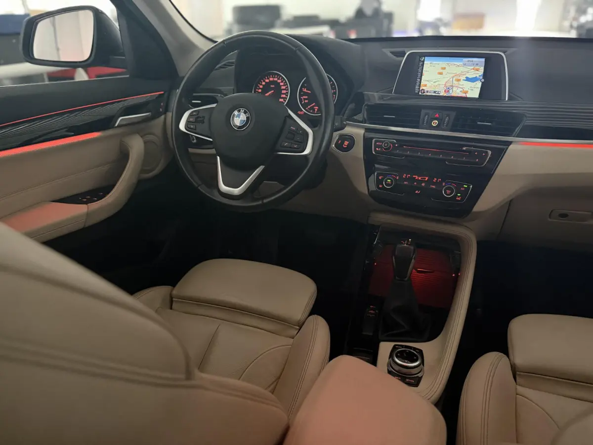 sDrive20i 192PK Centennial Executive |Pano|Leer|Nav|Cruise|Dealer onderhouden