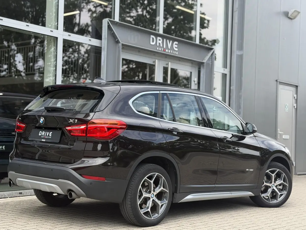 sDrive20i 192PK Centennial Executive |Pano|Leer|Nav|Cruise|Dealer onderhouden