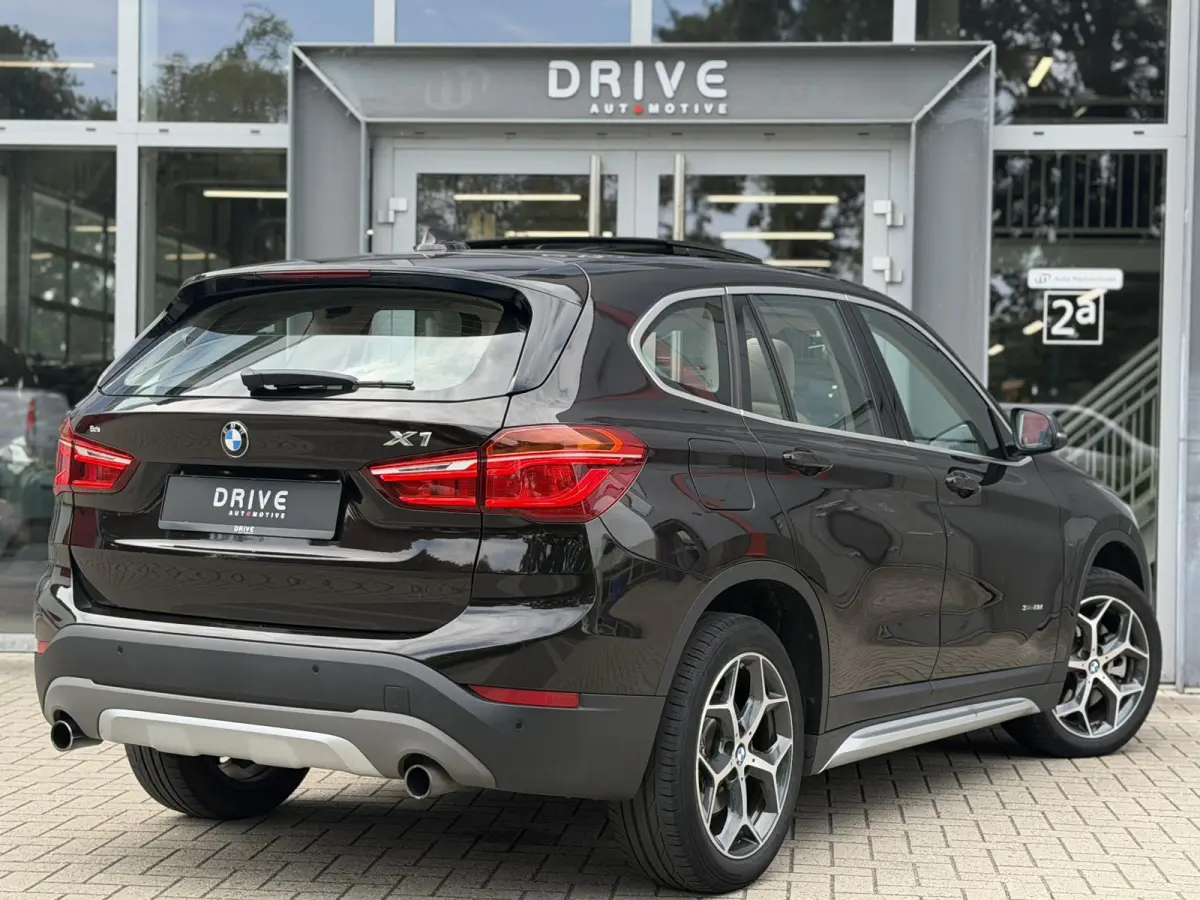 sDrive20i 192PK Centennial Executive |Pano|Leer|Nav|Cruise|Dealer onderhouden