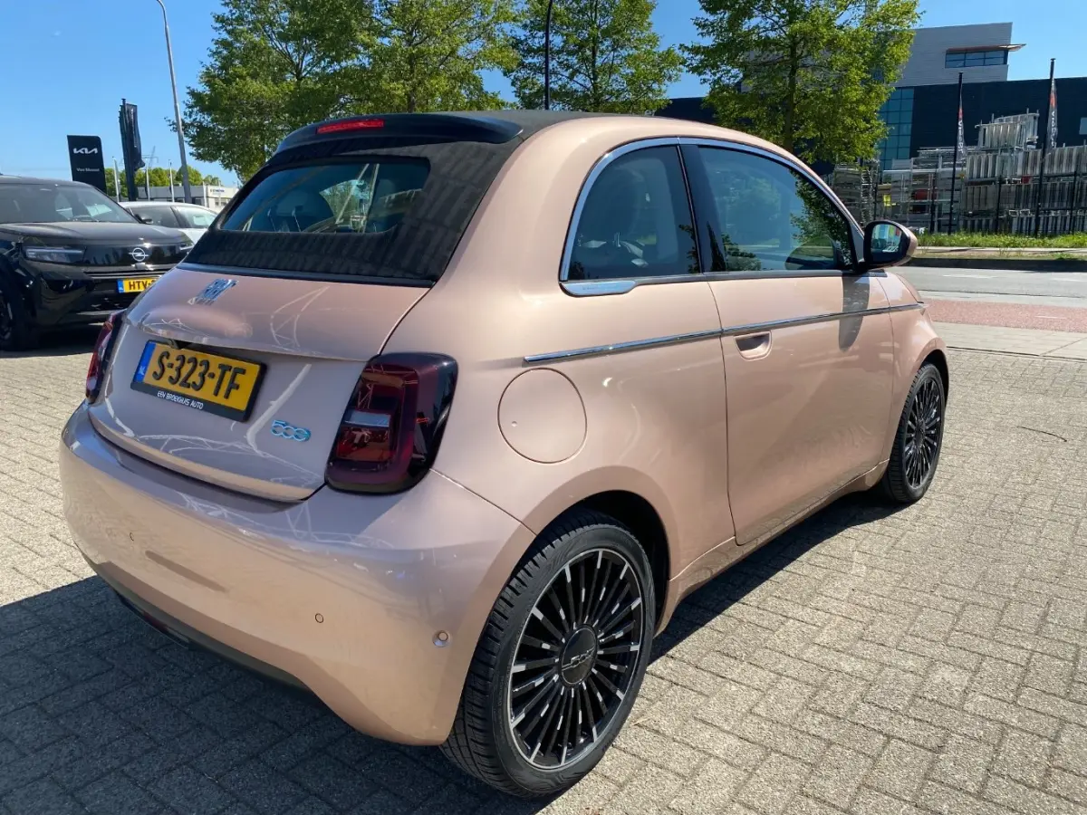 La Prima 42 kWh 94%SOH! | Vol-Leder | Tech Pack | Adaptive Cruise | Stoelverwarming | Achteruitrijcamera | Dodehoek-Detectie | !!