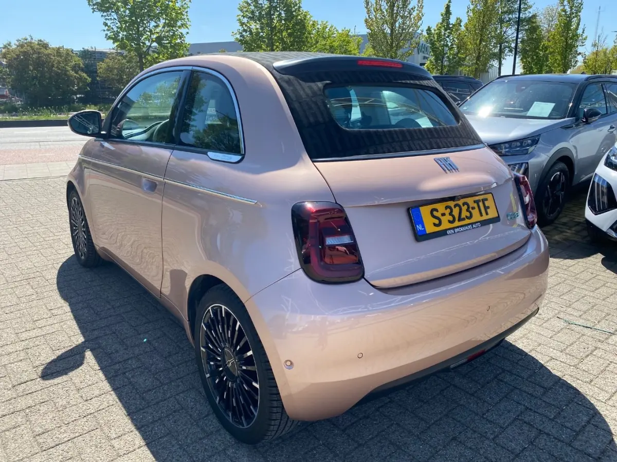 La Prima 42 kWh 94%SOH! | Vol-Leder | Tech Pack | Adaptive Cruise | Stoelverwarming | Achteruitrijcamera | Dodehoek-Detectie | !!
