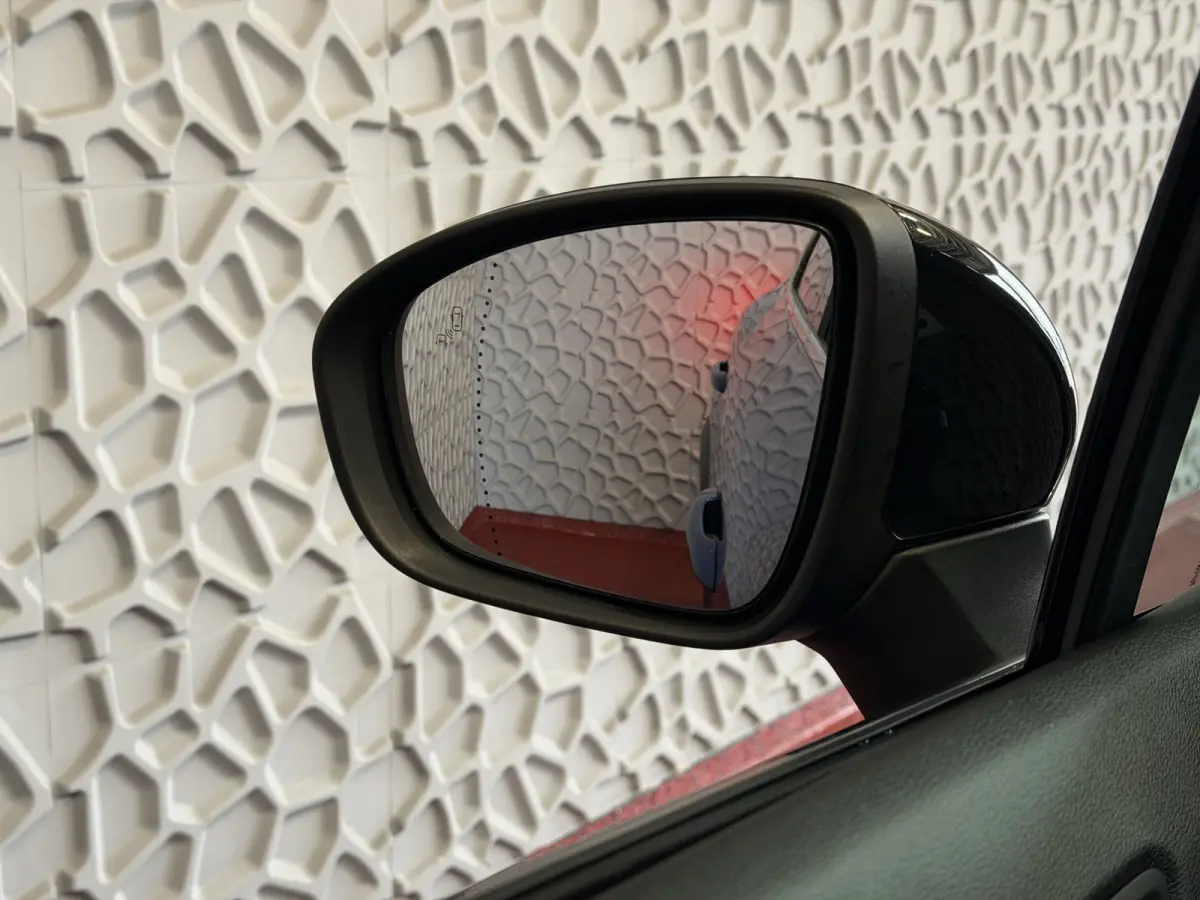 1.6 PHEV AT INTENSE+ NW AUTO / CAMERA / NAVI LED STOEL + STUUR VERW PLUG IN HYBRID
