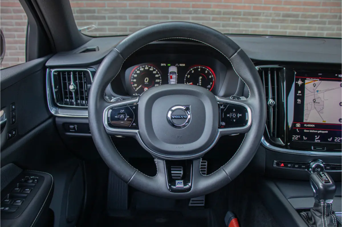 T4 R-Design, Origineel NL, Polestar, Stoel & Stuurverwarming, Camera, Leder, Carplay, Full LED, Memory.
