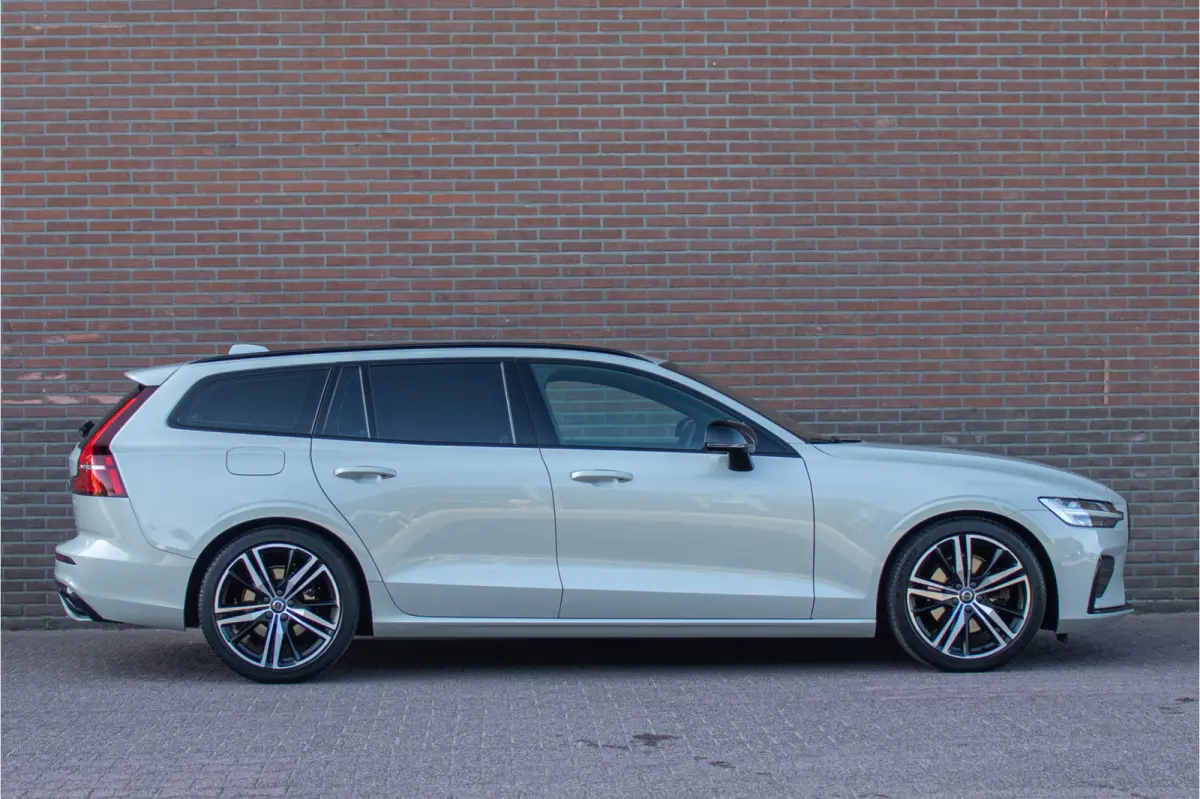 T4 R-Design, Origineel NL, Polestar, Stoel & Stuurverwarming, Camera, Leder, Carplay, Full LED, Memory.