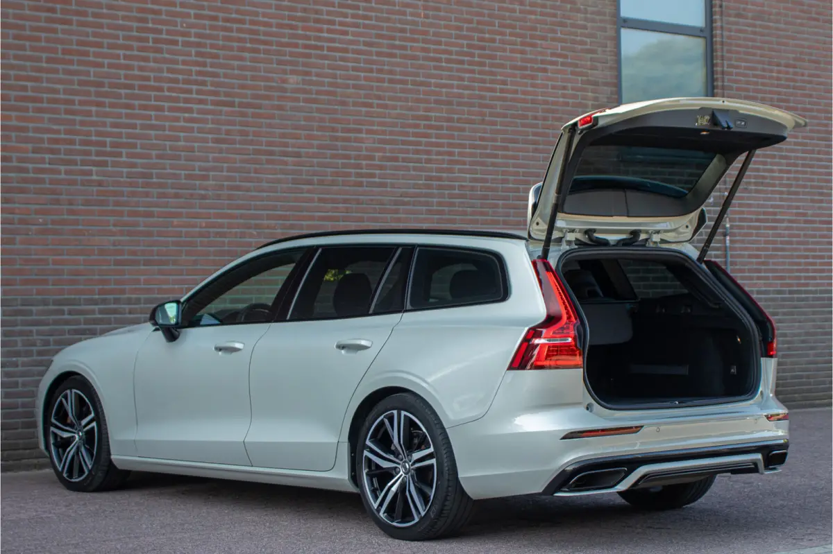 T4 R-Design, Origineel NL, Polestar, Stoel & Stuurverwarming, Camera, Leder, Carplay, Full LED, Memory.