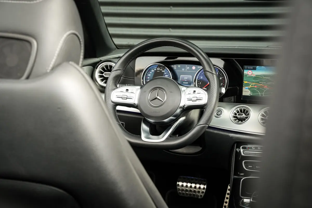 200 AMG Sport | CC | Navi | Leder | Airscarf | Metalic | PDC met camera | 1 eig. |