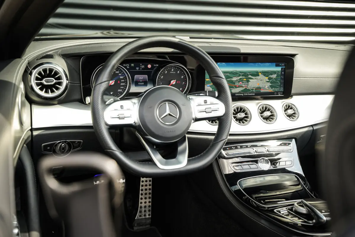 200 AMG Sport | CC | Navi | Leder | Airscarf | Metalic | PDC met camera | 1 eig. |