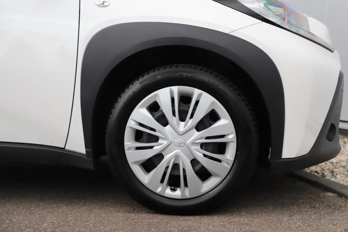 1.0 VVT-i MT Quiet Edition Airco Adaptive Cruise Elektrische Ramen CV