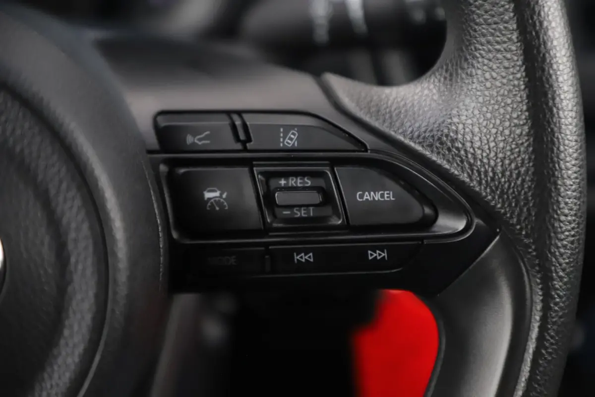 1.0 VVT-i MT Quiet Edition Airco Adaptive Cruise Elektrische Ramen CV