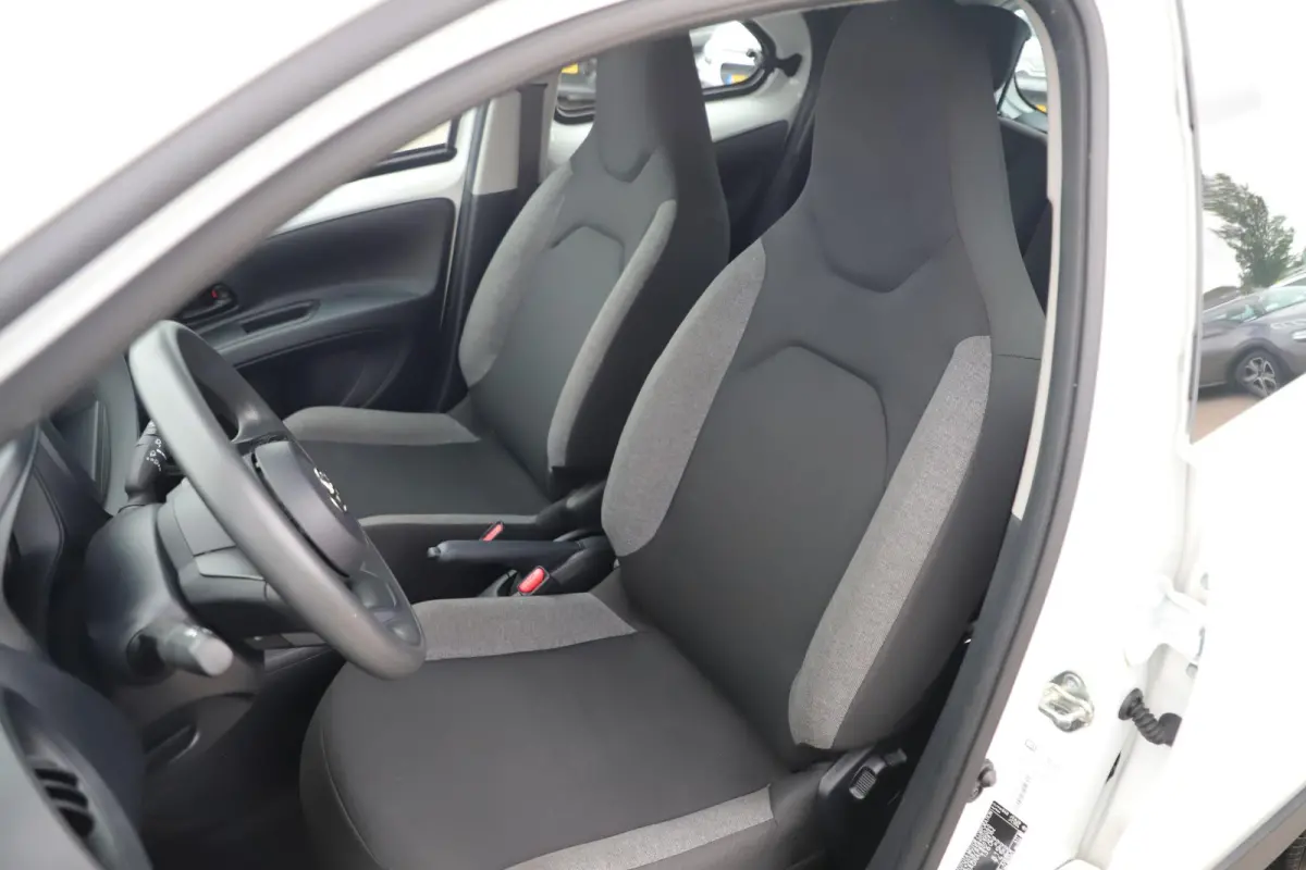 1.0 VVT-i MT Quiet Edition Airco Adaptive Cruise Elektrische Ramen CV