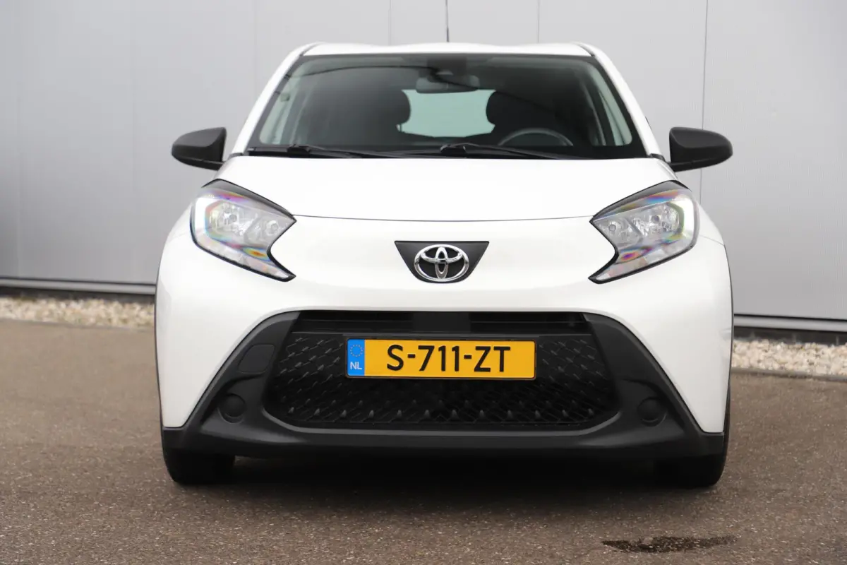 1.0 VVT-i MT Quiet Edition Airco Adaptive Cruise Elektrische Ramen CV