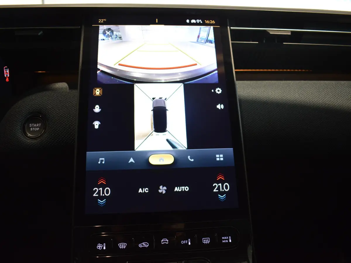 1.2 Hybrid 145 Business | Navigatie |