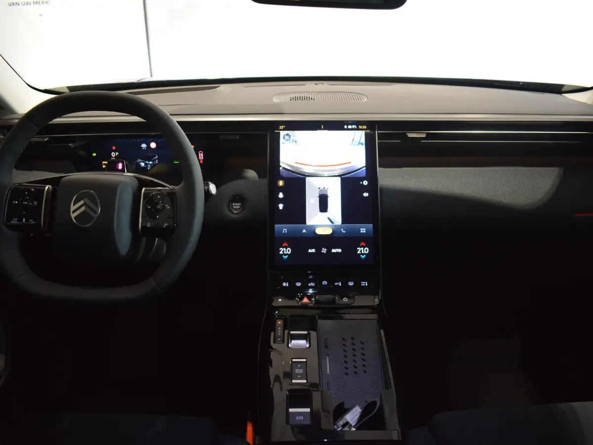 1.2 Hybrid 145 Business | Navigatie |