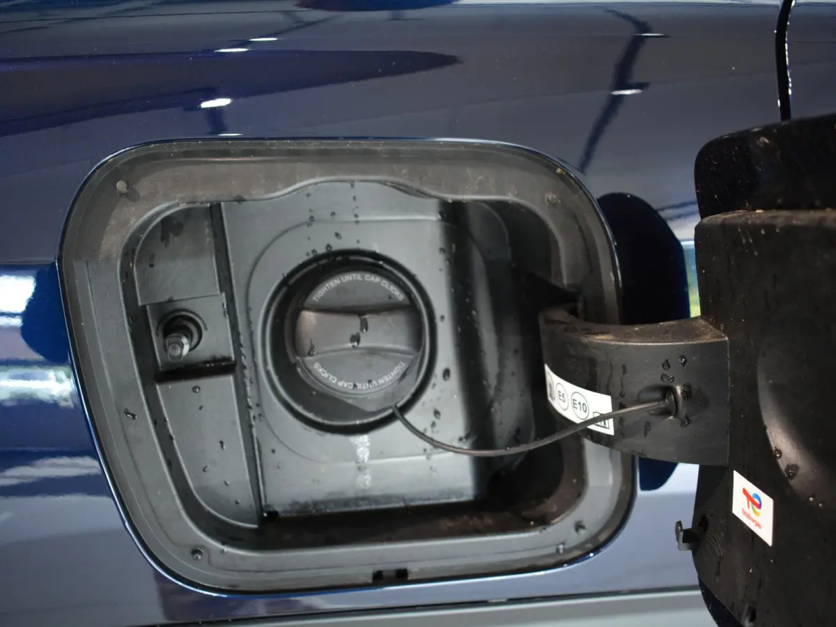 1.2 Hybrid 145 Business | Navigatie |