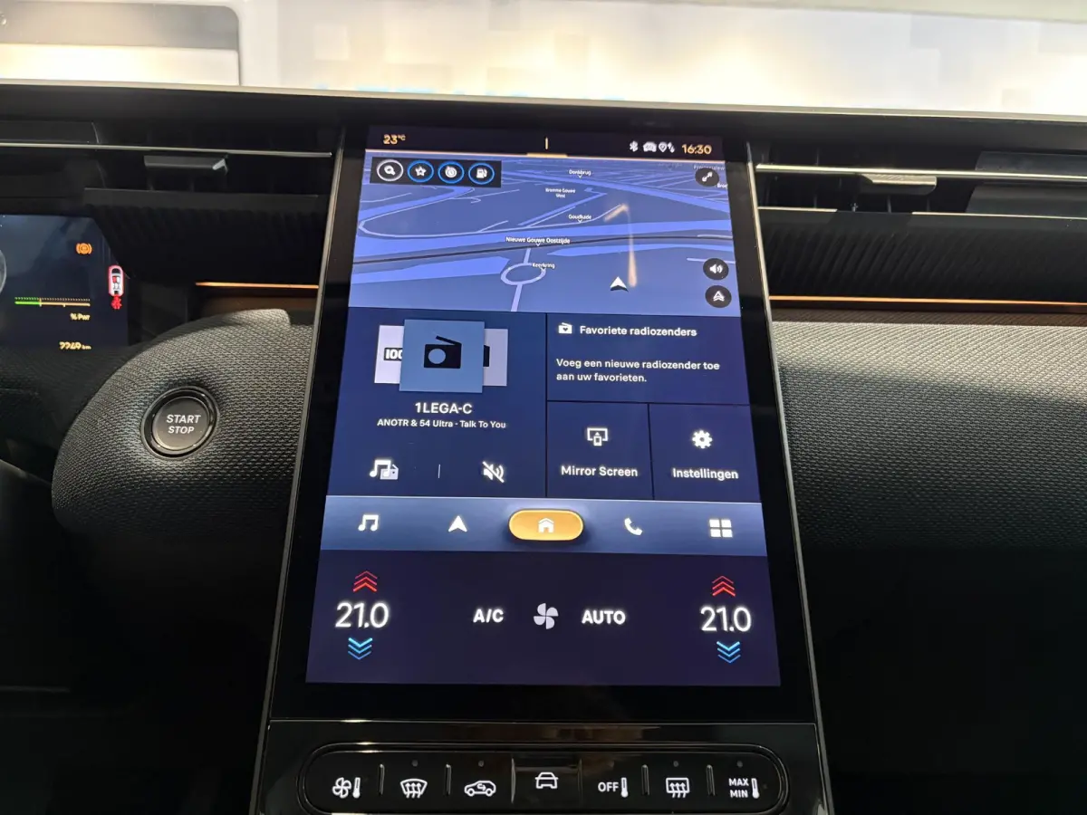 1.2 Hybrid 145 Business | Navigatie |