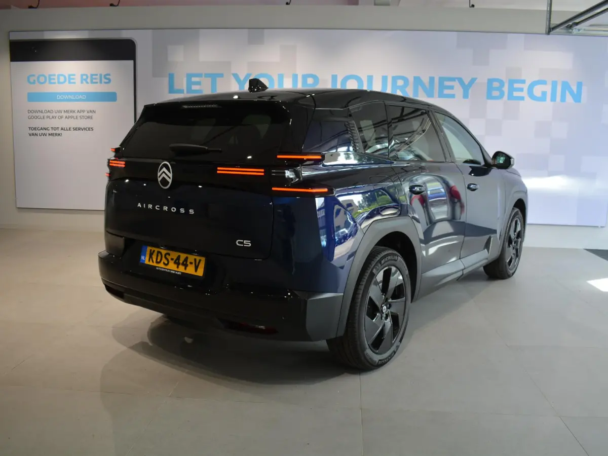 1.2 Hybrid 145 Business | Navigatie |