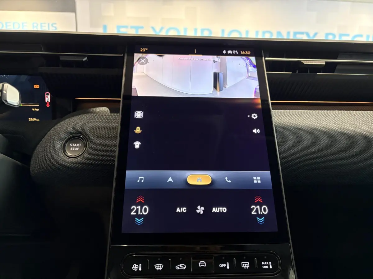 1.2 Hybrid 145 Business | Navigatie |