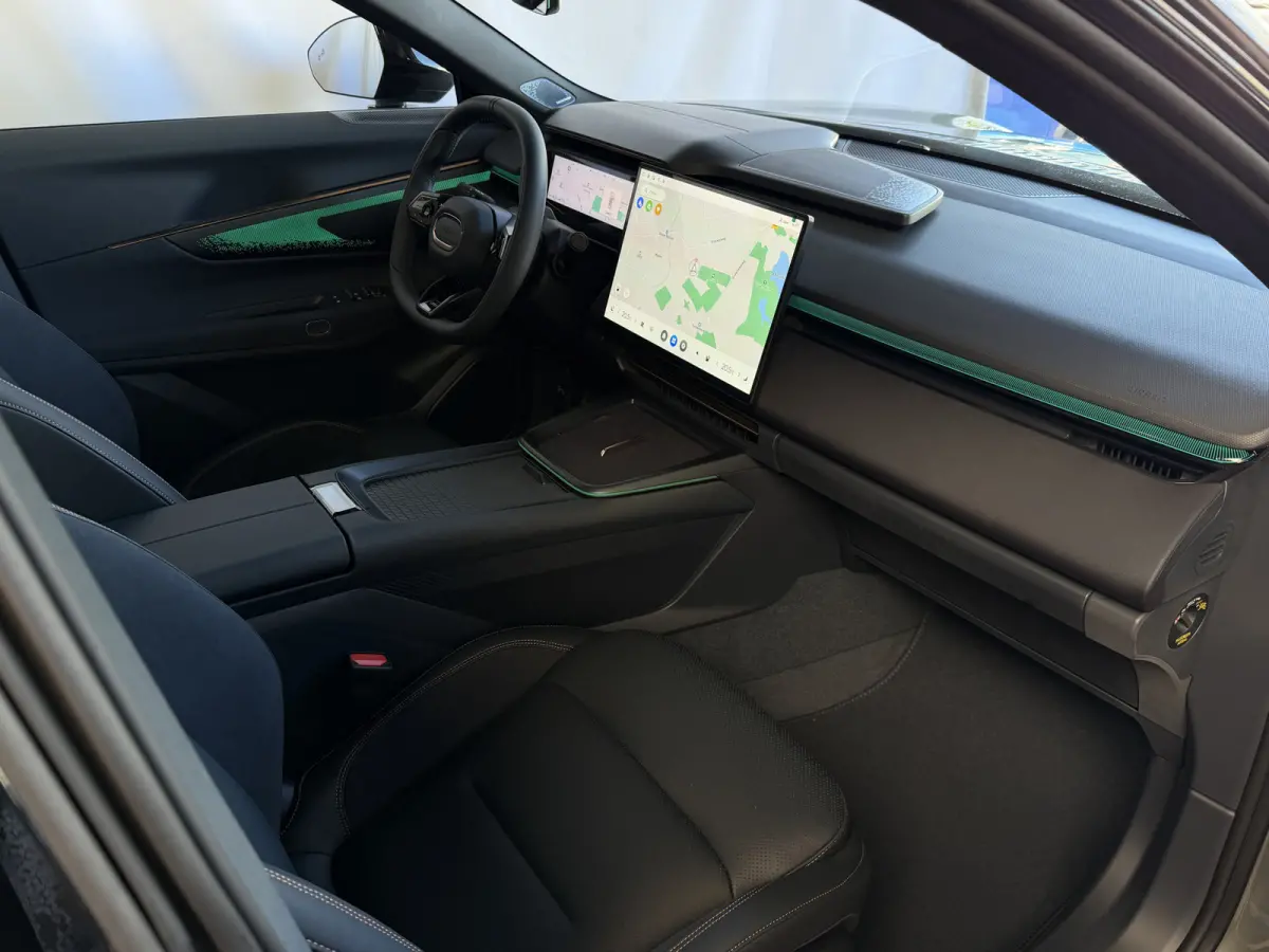 2026 MORE | 345PK PHEV | ±200KM ELEKTRISCH | DIRECT LEVERBAAR | MASSAGESTOELEN | STOELVERW./VENTILATIE | PANO | MATRIX LED | HARMAN KARDON | 360°CAM PHEV