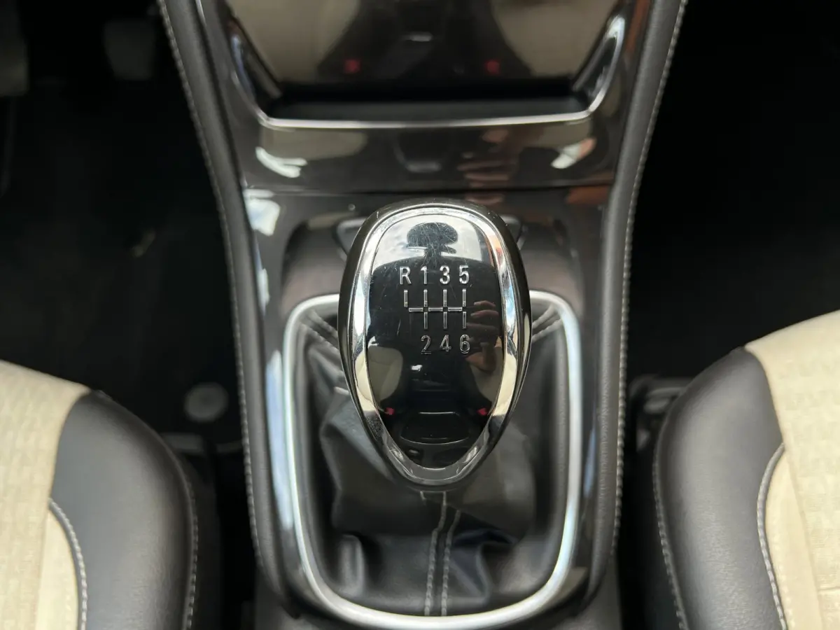 1.4 Turbo|Carplay|PDC|Stoel+Stoelverw.|Navi|Clima