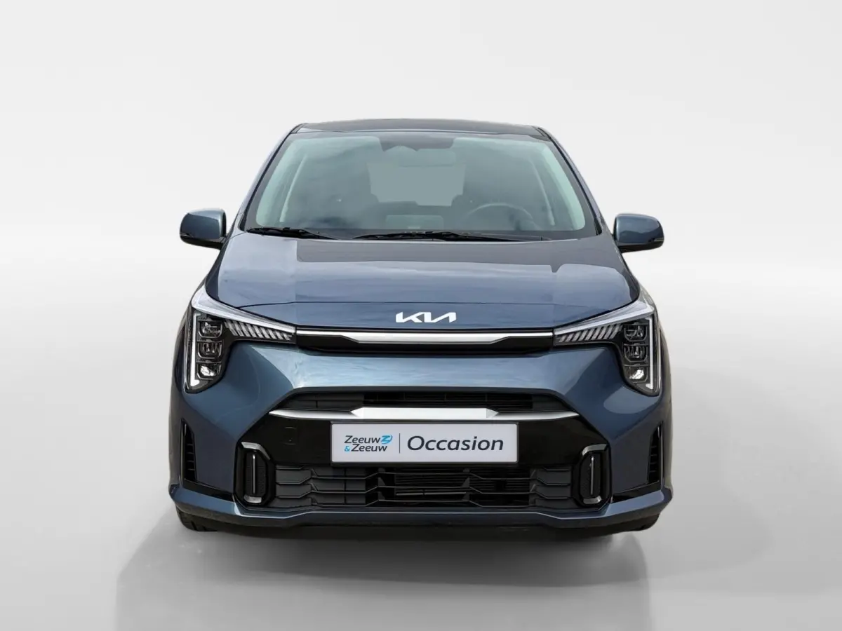 1.0 DPI DynamicPlusLine | Navi | Achteruitrijcamera | Parkeersensoren achter | Apple/Android carplay | Cruise control | LED | Privacy glass | LMV