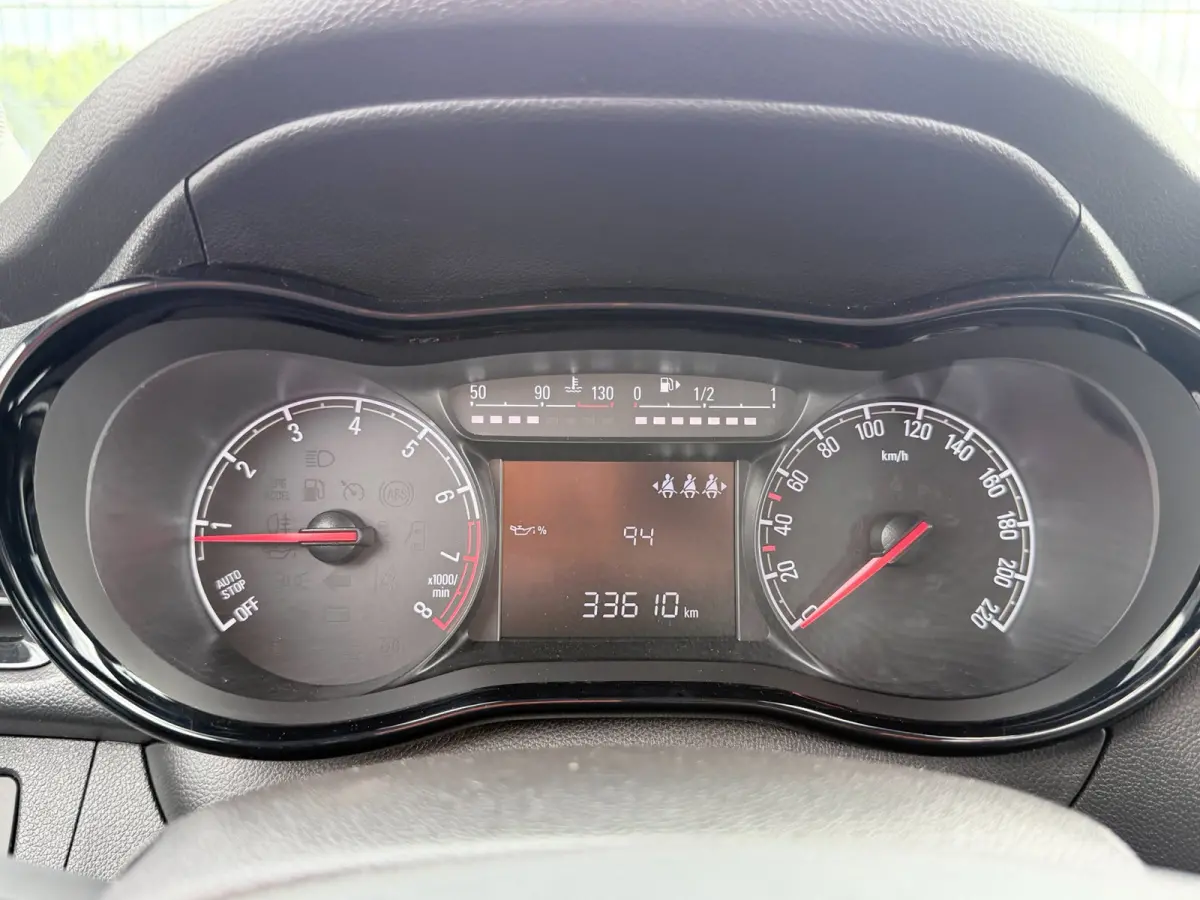 1.0 ecoFLEX Edition Airco | Bluetooth | Cruise Control