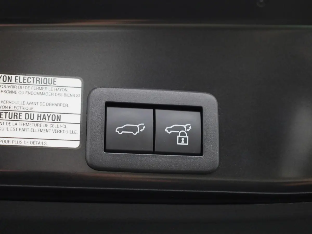 1.5 Hybrid 130 Launch Edition | Automaat |  Apple & Android Carplay | Cruise Control  | Parkeersensoren & Camera | Stoelverwarming | Climate Control