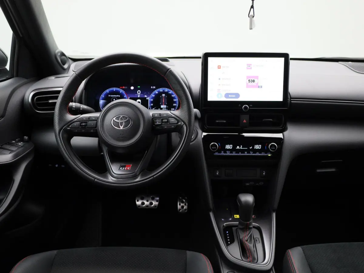 1.5 Hybrid 130 Launch Edition | Automaat |  Apple & Android Carplay | Cruise Control  | Parkeersensoren & Camera | Stoelverwarming | Climate Control