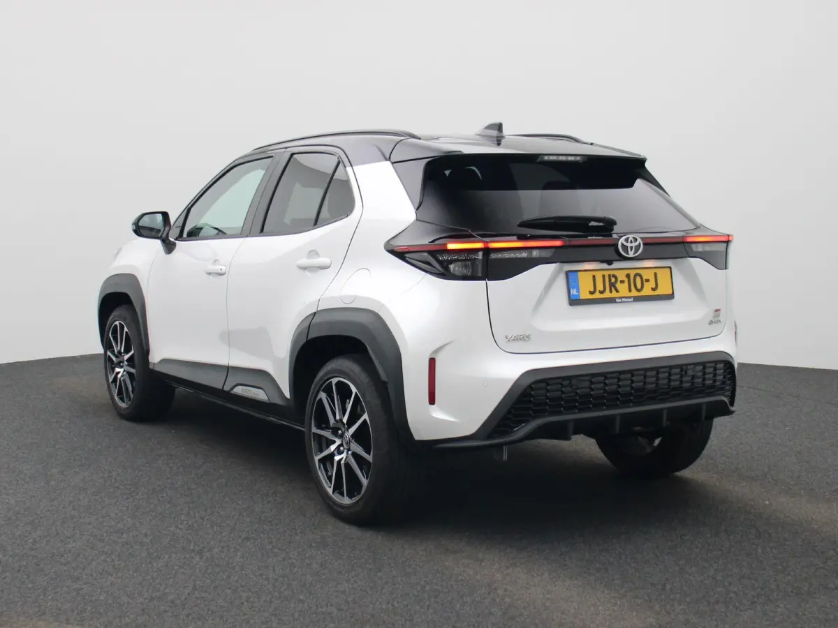 1.5 Hybrid 130 Launch Edition | Automaat |  Apple & Android Carplay | Cruise Control  | Parkeersensoren & Camera | Stoelverwarming | Climate Control
