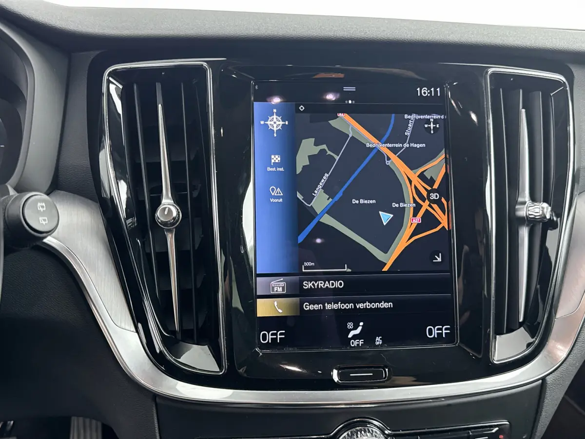 T6 Recharge R-Design | 19" | Lederen bekleding | Keyless | Elektr. Achterklep | Navigatie |