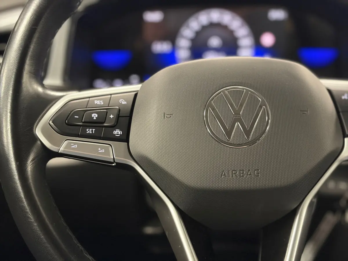 1.0 TSI Life Business*Stoelverwarming*LED*Cruise-Control*Apple-Carplay*
