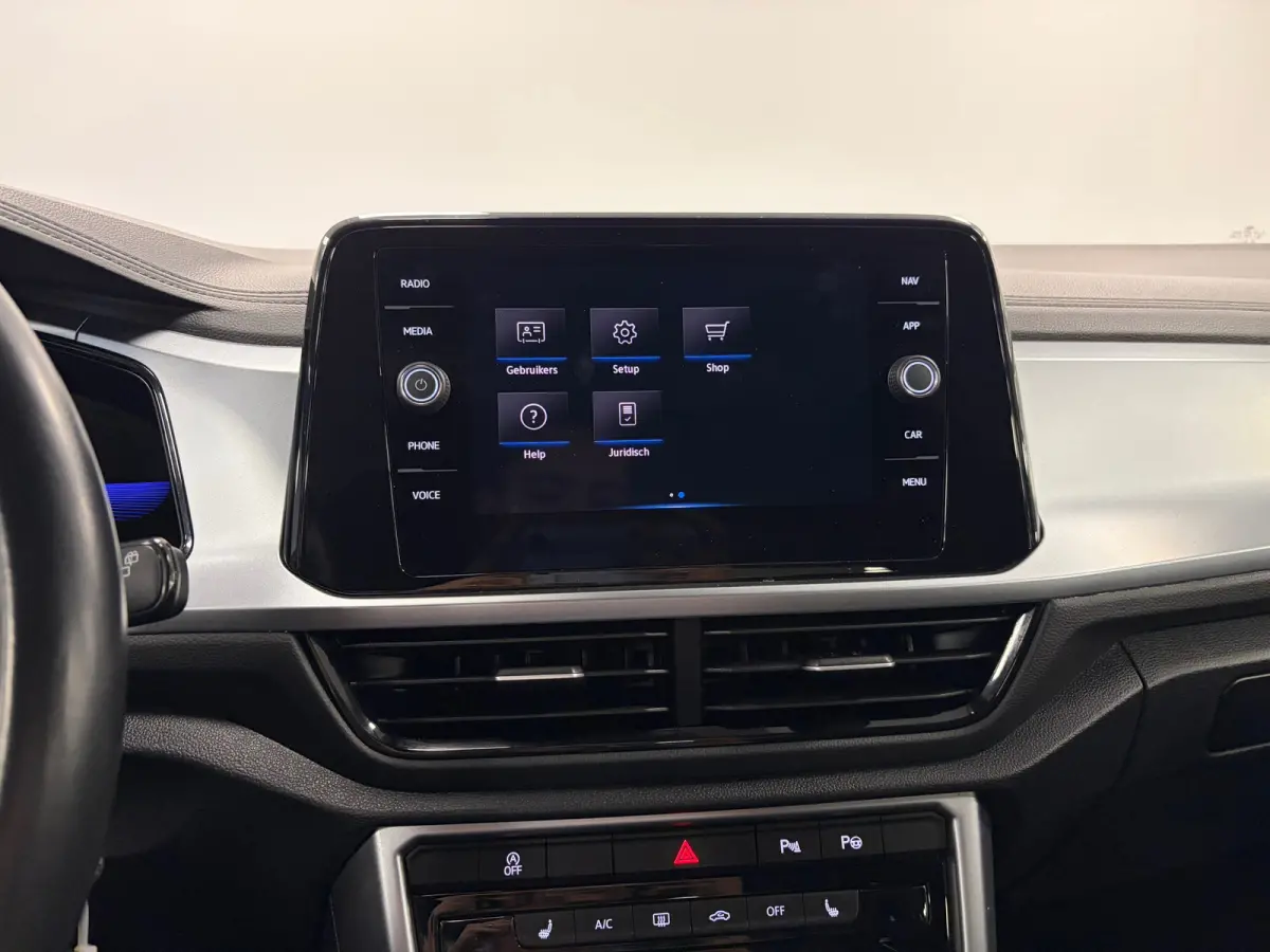 1.0 TSI Life Business*Stoelverwarming*LED*Cruise-Control*Apple-Carplay*