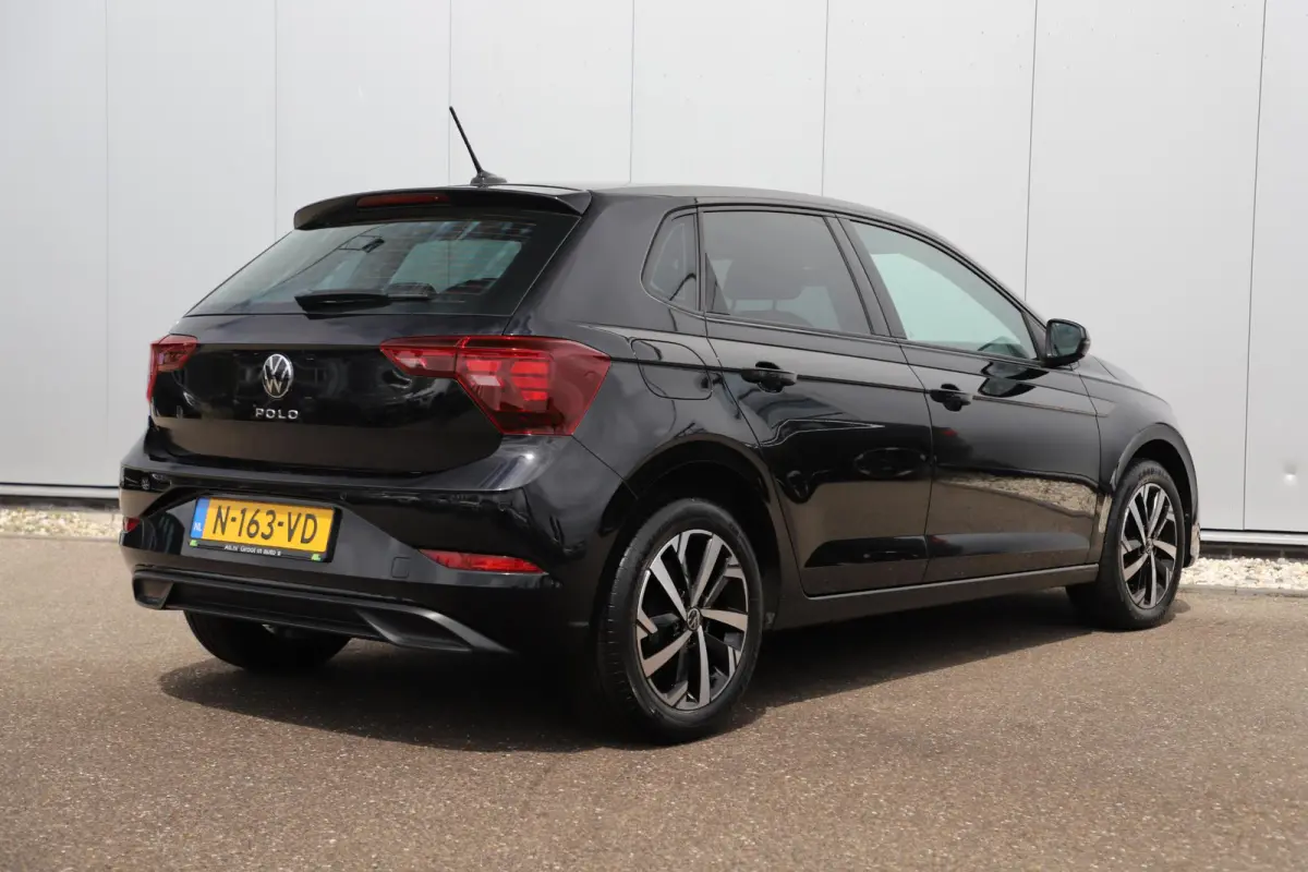 1.0 TSI Life Virtual 16 inch LMV Parkeersensor Carplay & Android Navigatie Adaptive Cruise Donkere Ramen