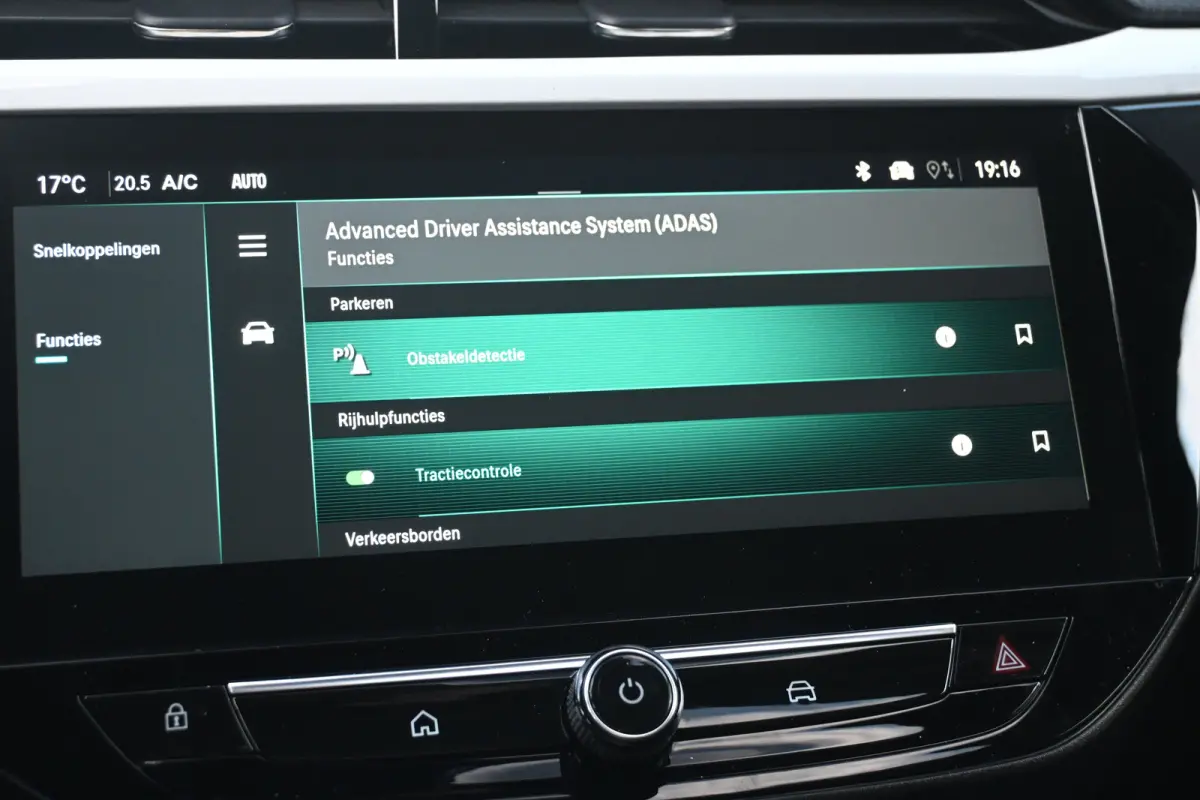 GS, (2026A) 110pk Hybrid | Navigatie | Achteruitrijcamera | Draadloos Apple Carplay & Android Auto | !!