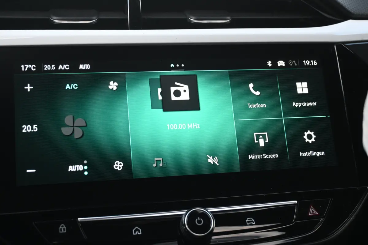 GS, (2026A) 110pk Hybrid | Navigatie | Achteruitrijcamera | Draadloos Apple Carplay & Android Auto | !!