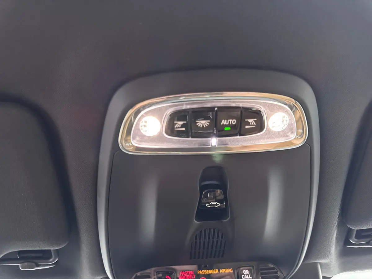 T4 Inscription | 18" | Panoramadak | Head-Up | Trekhaak | Harman Kardon | Keyless | Elektr. verst. Stoelen |  DAB+ | Parkeercamera | Elektr. Achterklep