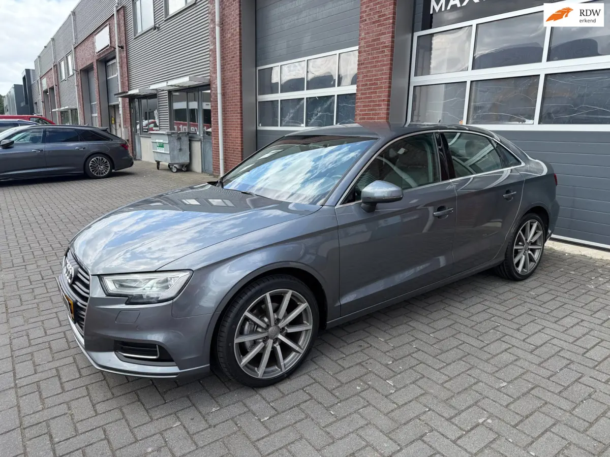 1.4 TFSI Virtual Matrix Camera Carplay PDC