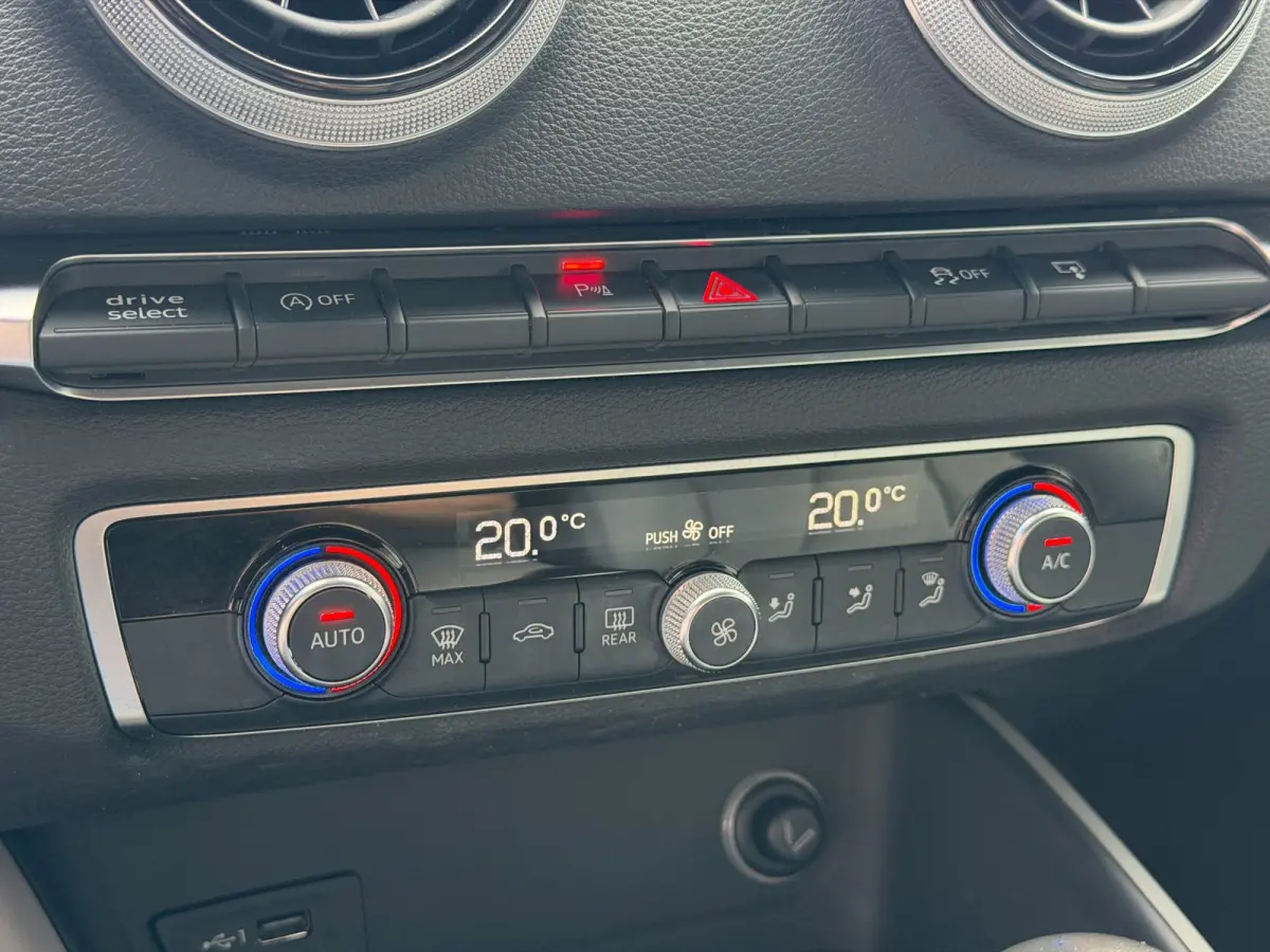1.4 TFSI Virtual Matrix Camera Carplay PDC