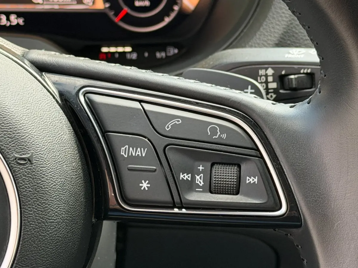 1.4 TFSI Virtual Matrix Camera Carplay PDC
