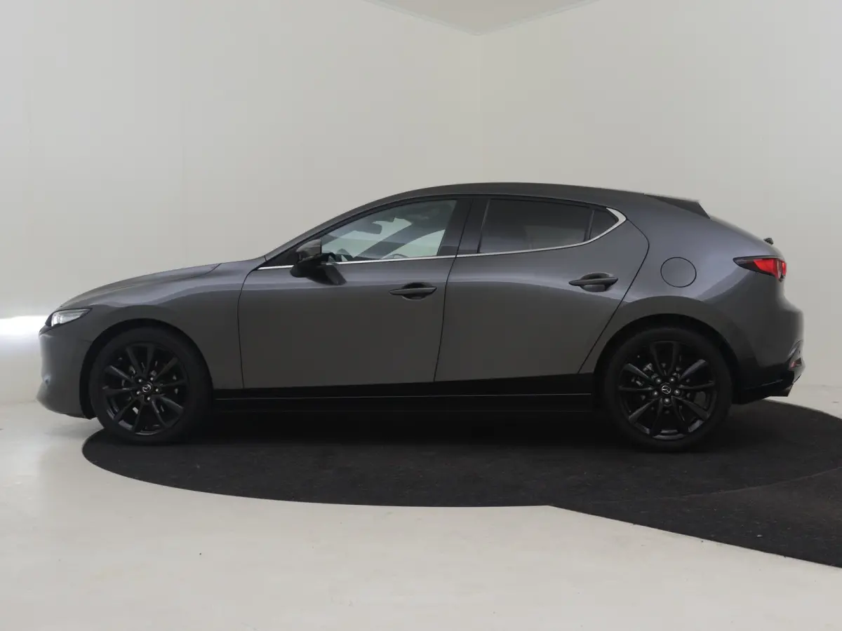 2.0 e-SkyActiv-X M Hybrid 186 Luxury l Bose Sound l Leder l Schuifdak l LED l CLimate Contr. l Full Map Navigatie l Camera l Spec. Velgen l