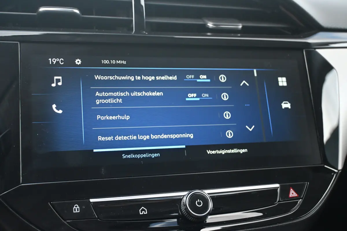 Edition 110pk Hybrid | Achteruitrijcamera | Navigatie By App | Parkeersensoren | !!