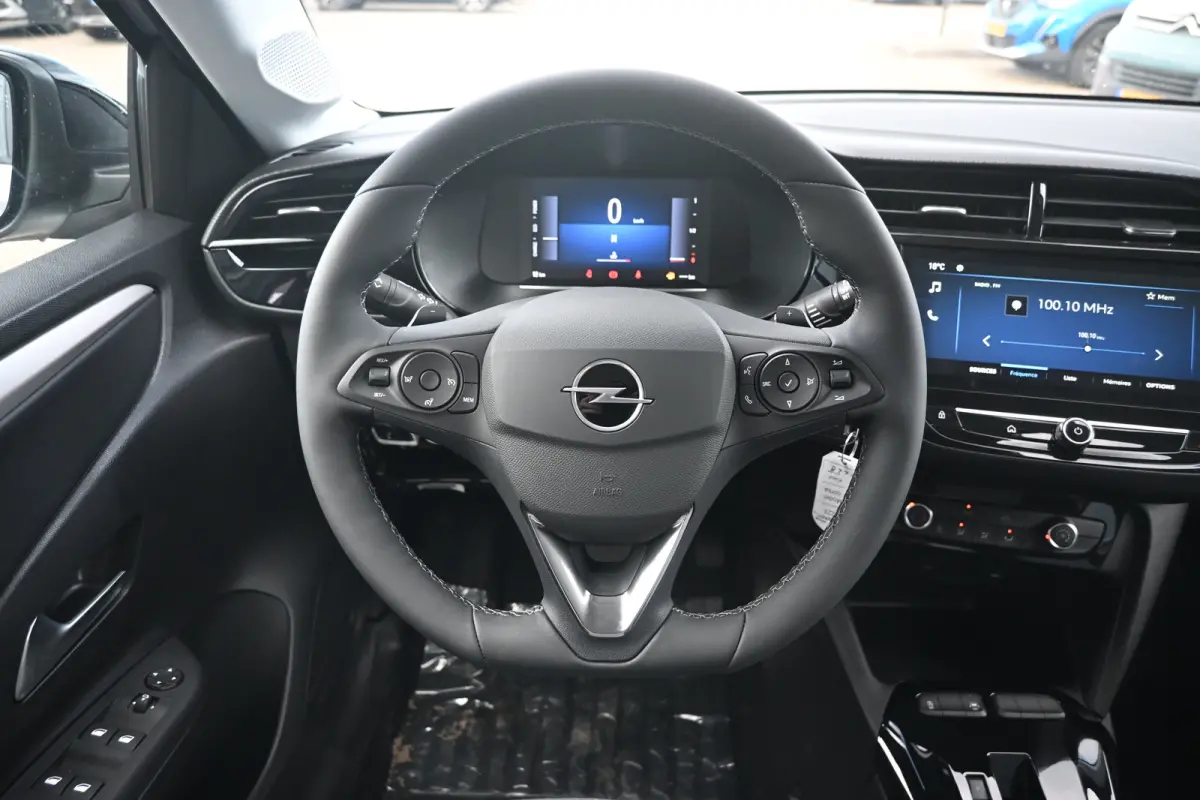 Edition 110pk Hybrid | Achteruitrijcamera | Navigatie By App | Parkeersensoren | !!