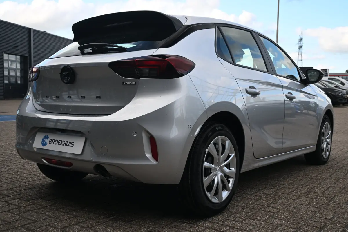 Edition 110pk Hybrid | Achteruitrijcamera | Navigatie By App | Parkeersensoren | !!