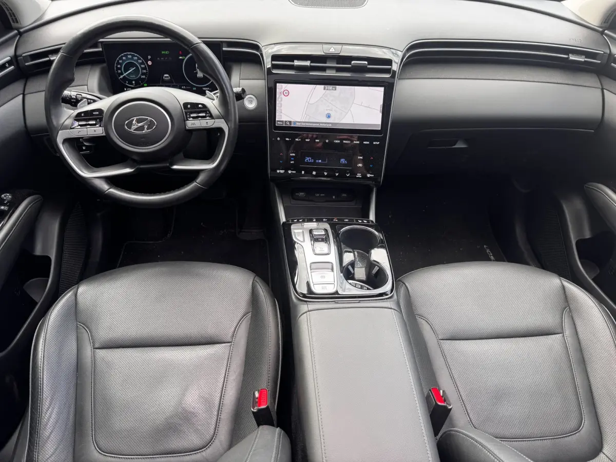 1.6 T-GDI PHEV Premium Sky 4WD | 97% SOH | Trekhaak | Pano | Leder + Memory | 360 Camera | Winter Pack