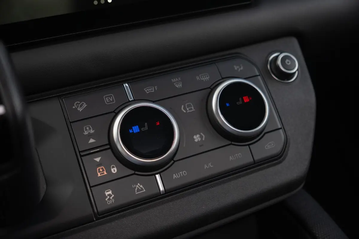 2.0 P400e X-Dynamic HSE Edition|1 Eigenaar|Org NL NAP|Panoramadak|Trekhaak|Luchtvering|CarPlay|Nieuwstaat|Dealer Onderhouden